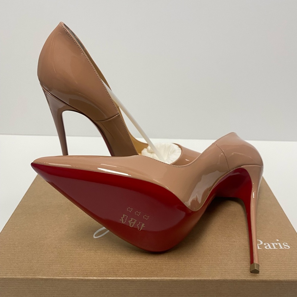 Christian Louboutin So Kate - Nude